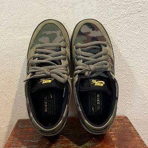 Nike SB Dunk Low Pro